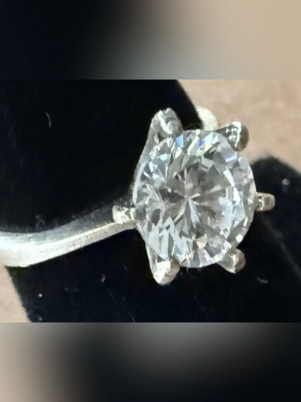 925 Sterling Silver Engagement Ring women’s Clear Crystal Prong setting Size 6